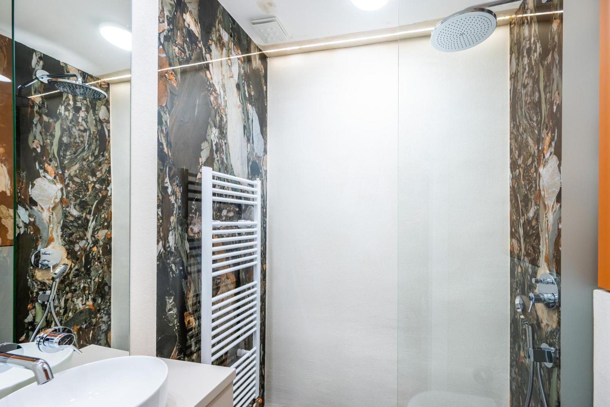 City Center Design Apartments Сараево Екстериор снимка